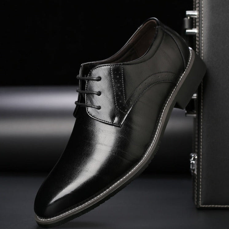 Men's pointed-toe lace-up Oxford dress shoes
