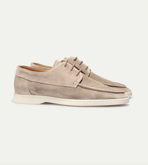 Men's lace-up loafers with moc toe stitching and contrasting sole