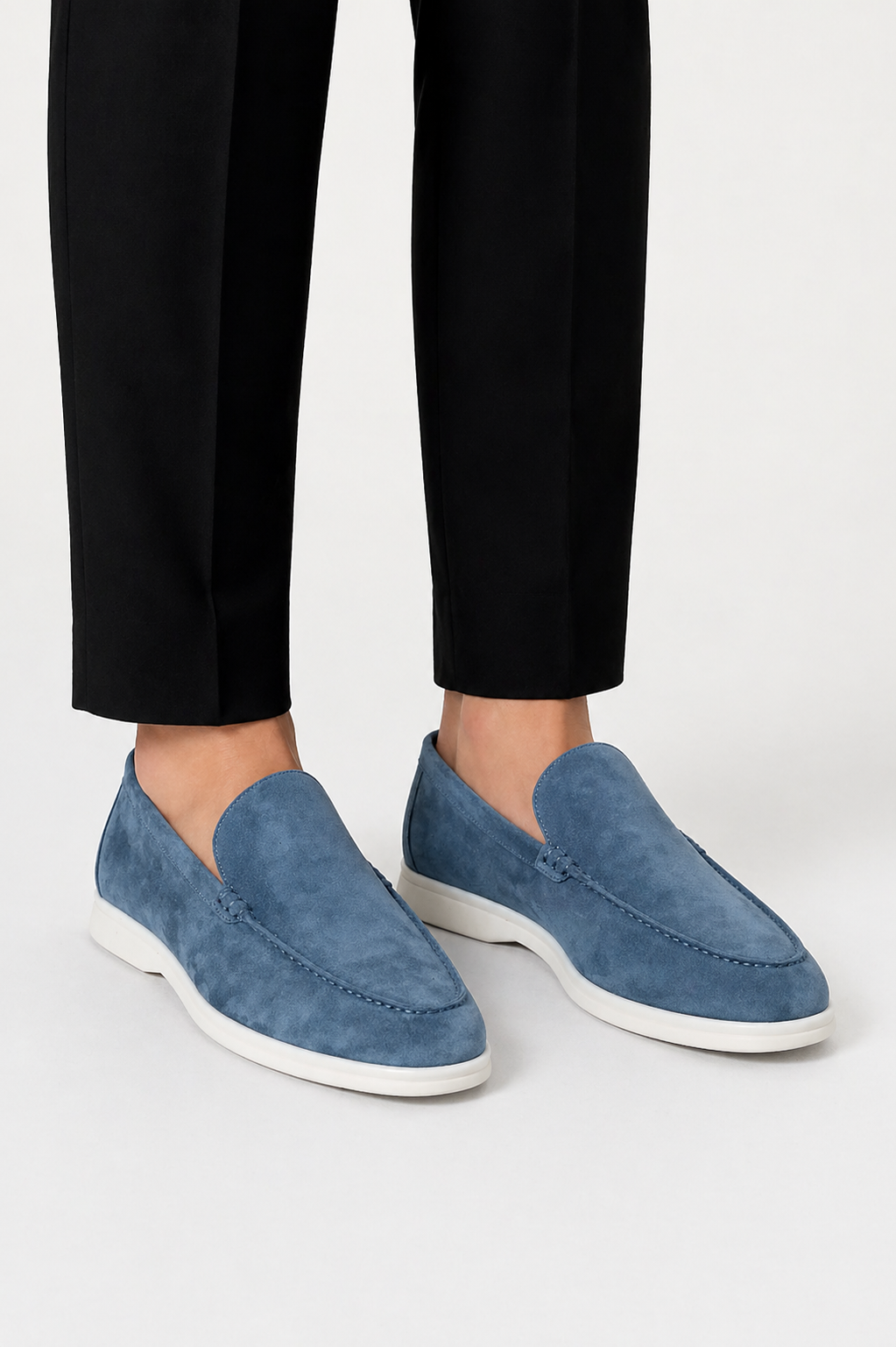 Men's slip-on loafers with moc toe stitching and low soles