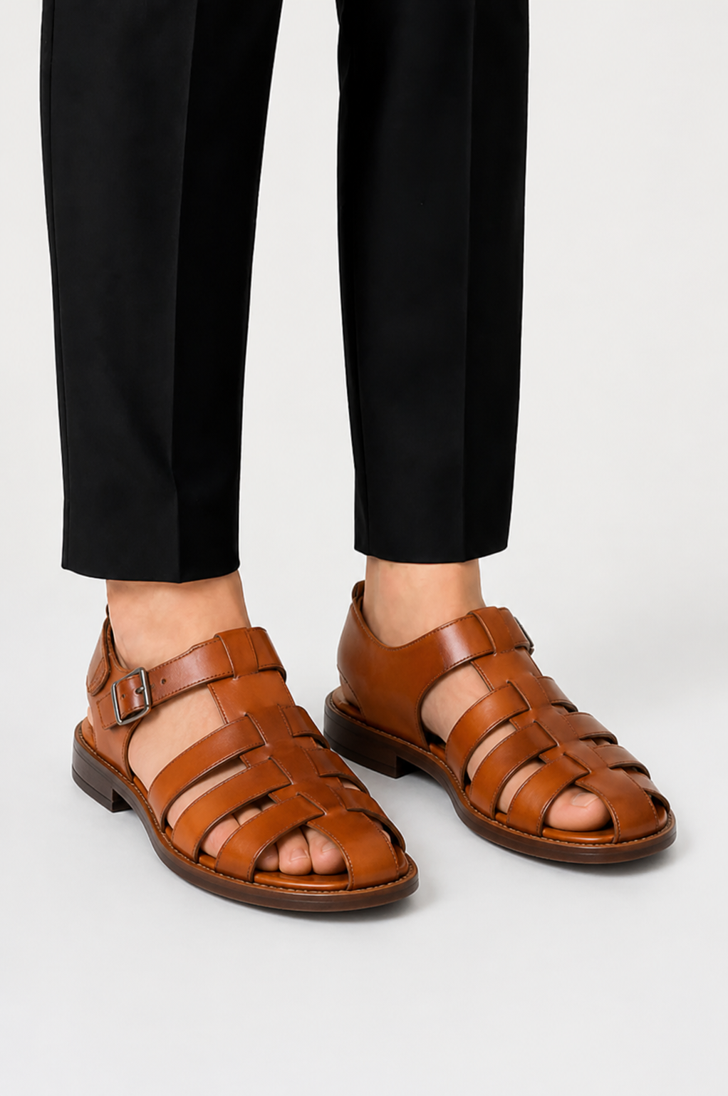 Men's Closed Leather Sandals with Adjustable Buckle