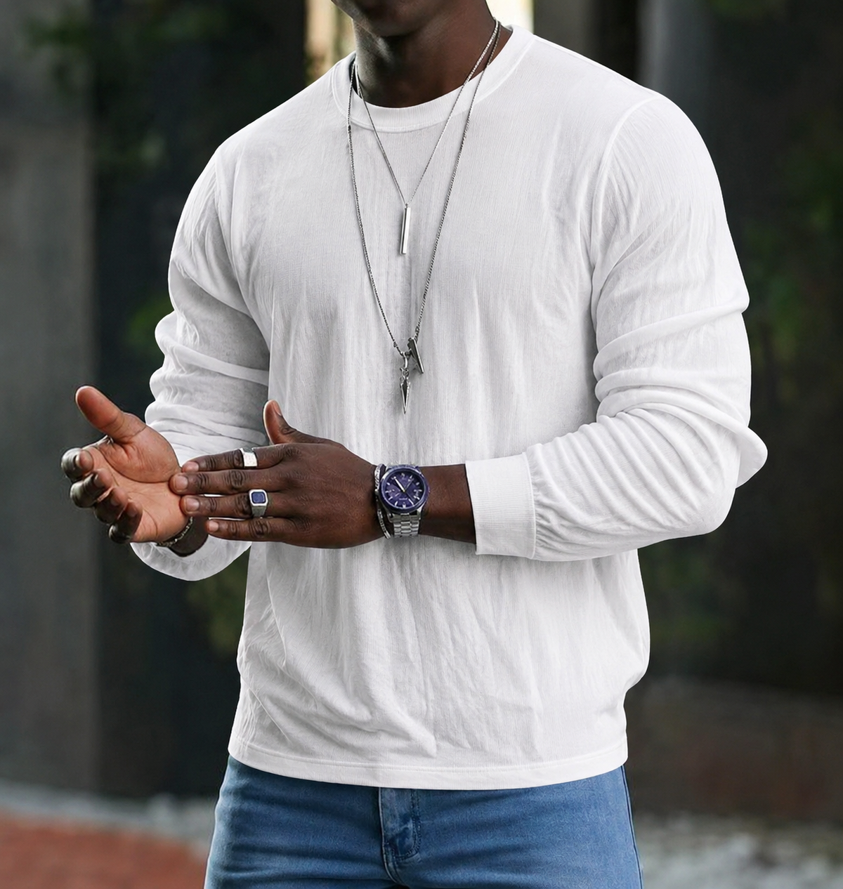 Men's textured crew neck jumper with long sleeves and ribbed trims