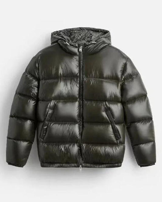 Men's hooded quilted puffer jacket with zip pockets