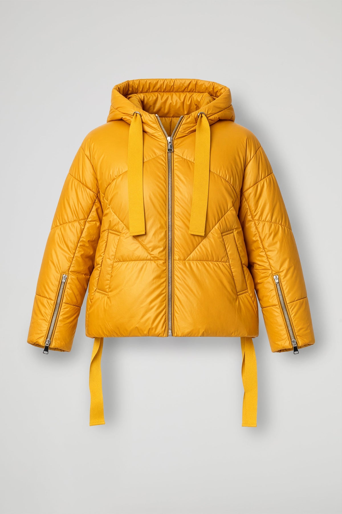 Short quilted puffer jacket with a front zip fastening
