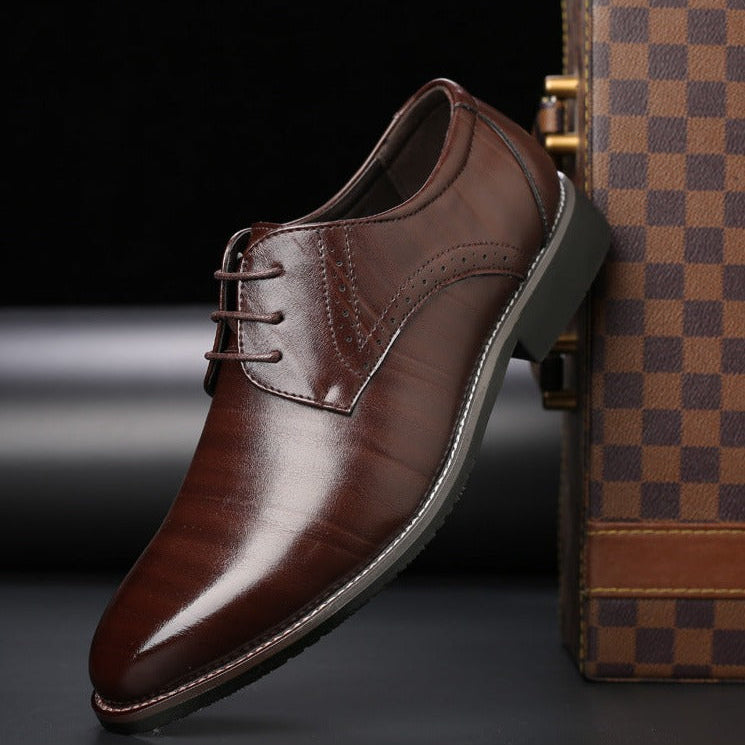Men's pointed-toe lace-up Oxford dress shoes