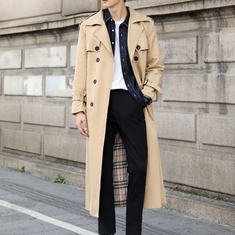 Men's long double-breasted trench coat with belt, buttoned pockets and checked lining