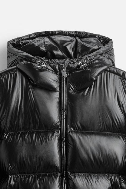 Unisex down jacket with high collar and zip front