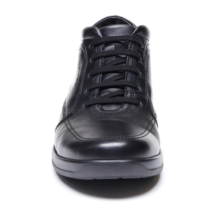 Black men's lace-up ankle boots with round toes and flat soles