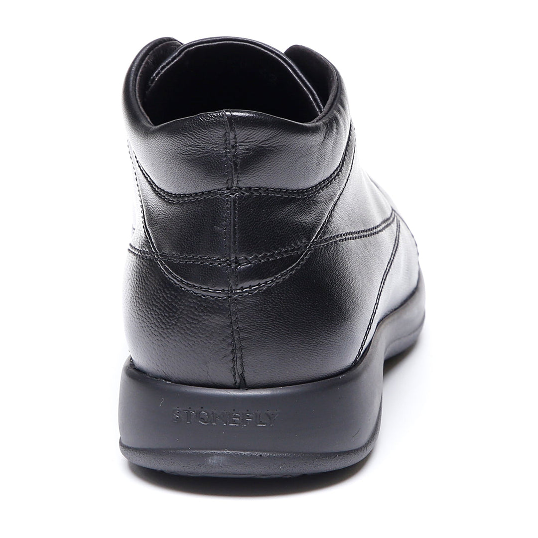 Black men's lace-up ankle boots with round toes and flat soles