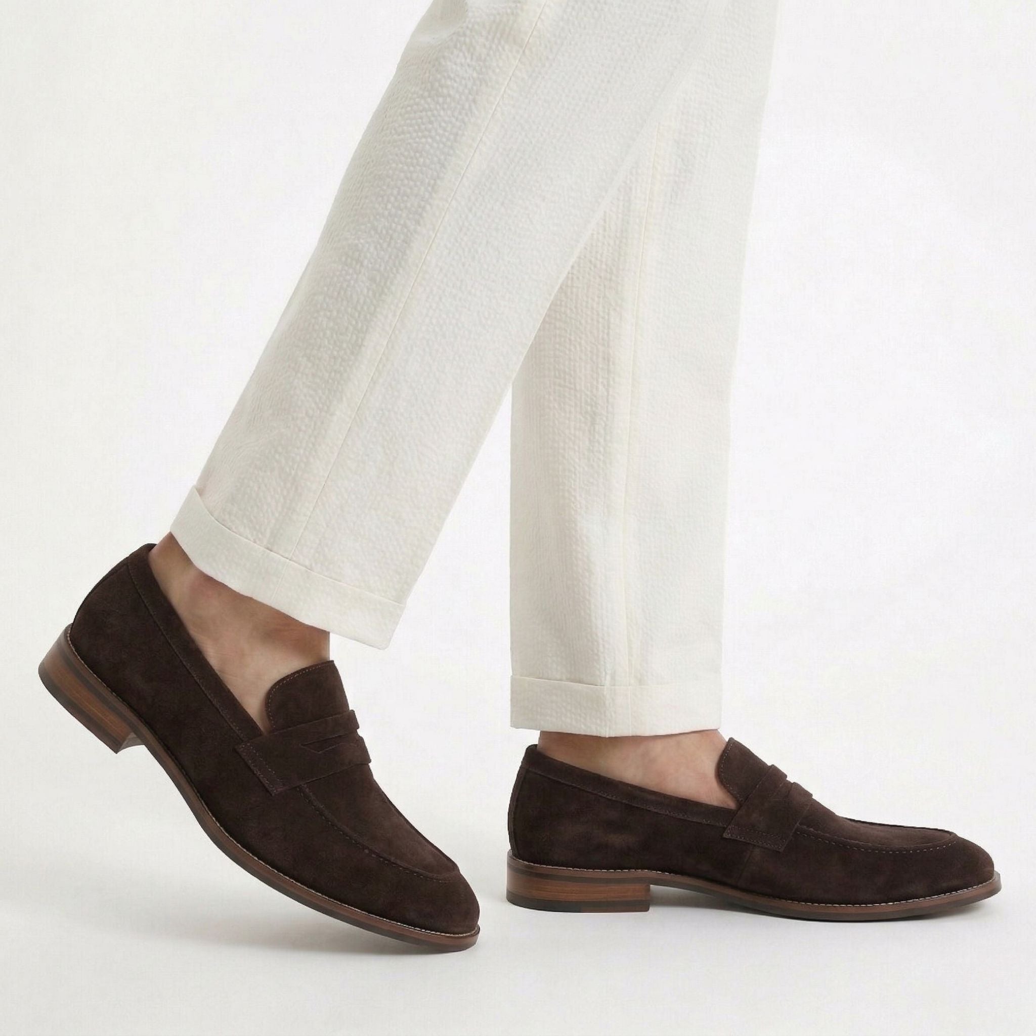 Men's classic loafers with penny strap and low heel