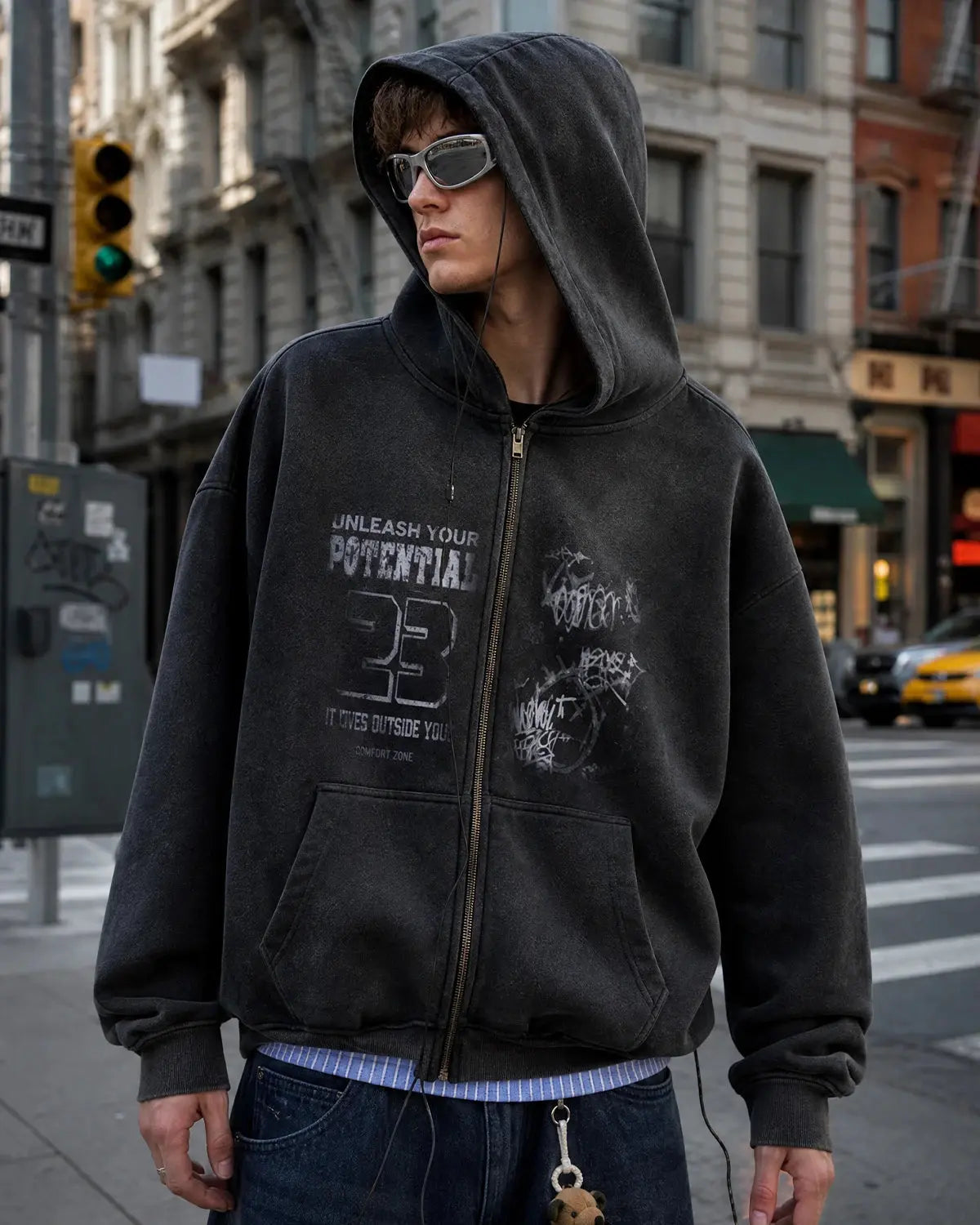 Graphic zip-up hoodie with hood, long sleeves and front pouch pockets