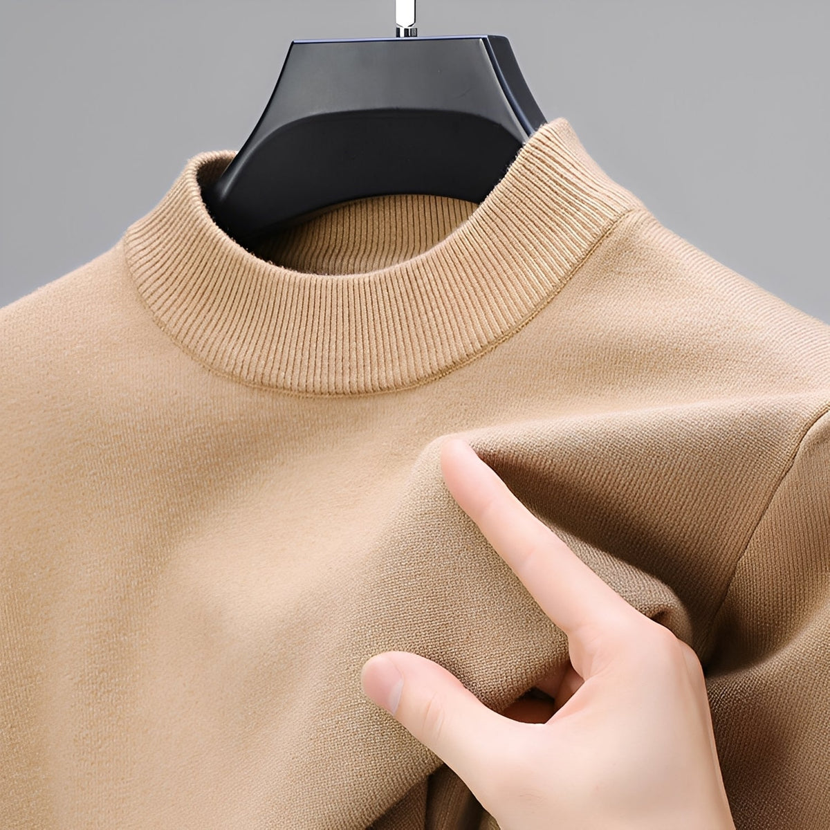 Men's plain mock neck jumper with ribbed collar and long sleeves