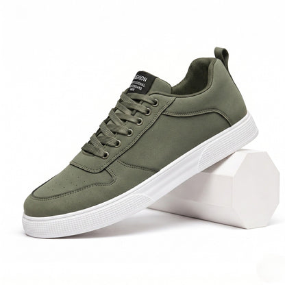 Low lace-up trainers with stitched panels, round toes and flat textured soles