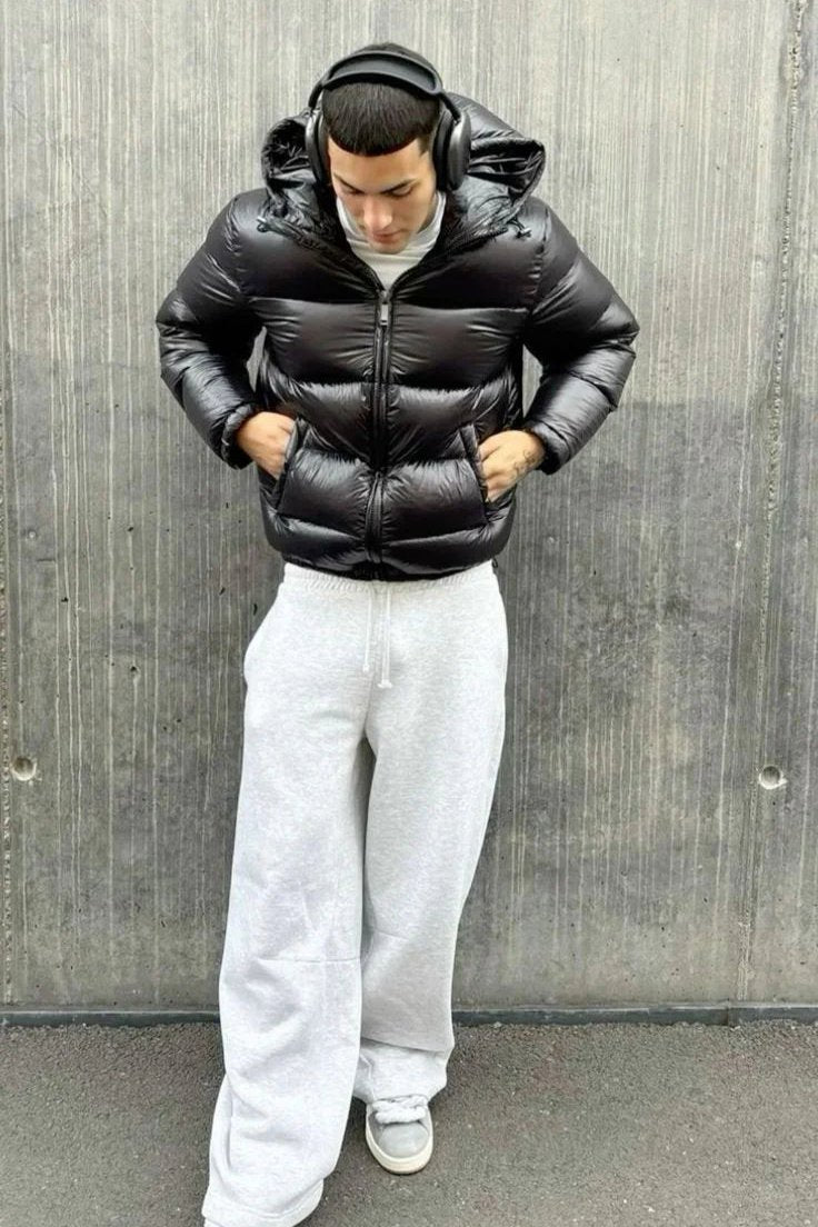 Men's hooded quilted puffer jacket with zip pockets