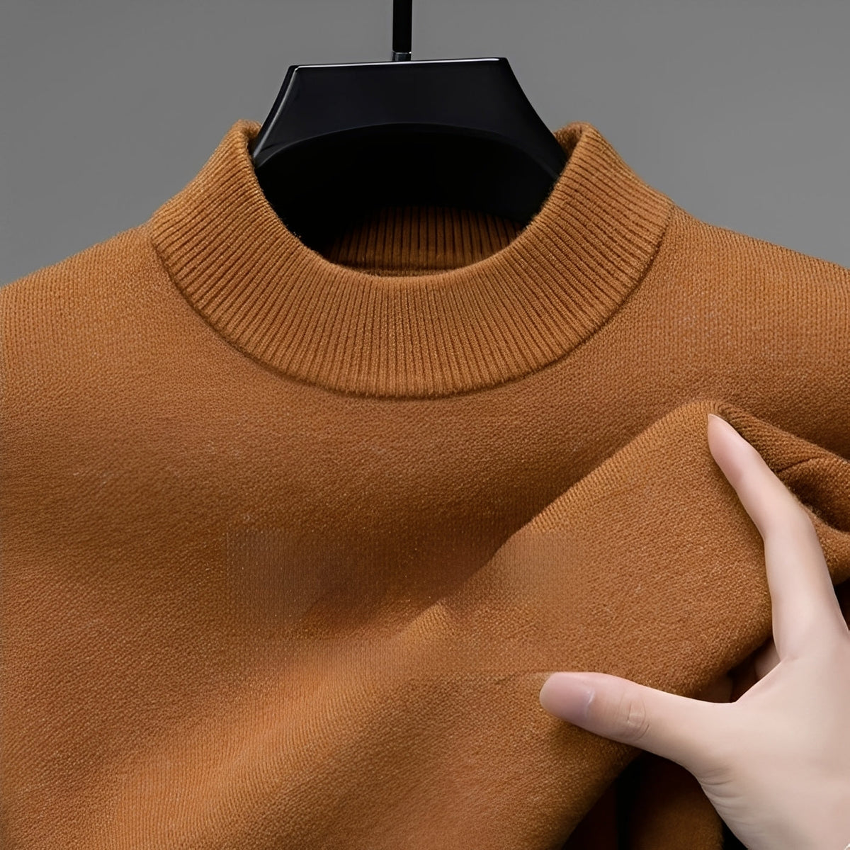 Men's plain mock neck jumper with ribbed collar and long sleeves