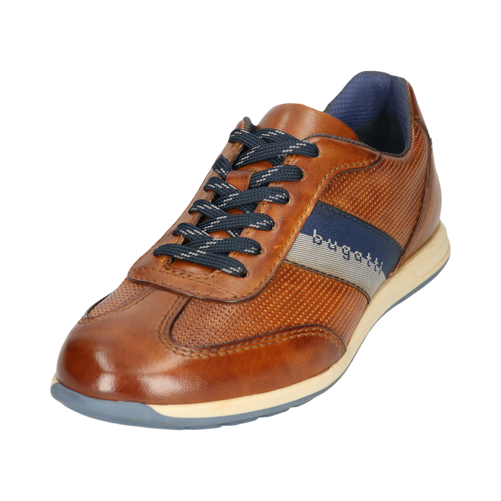 Men's brown lace-up trainers with navy side panel and cream sole