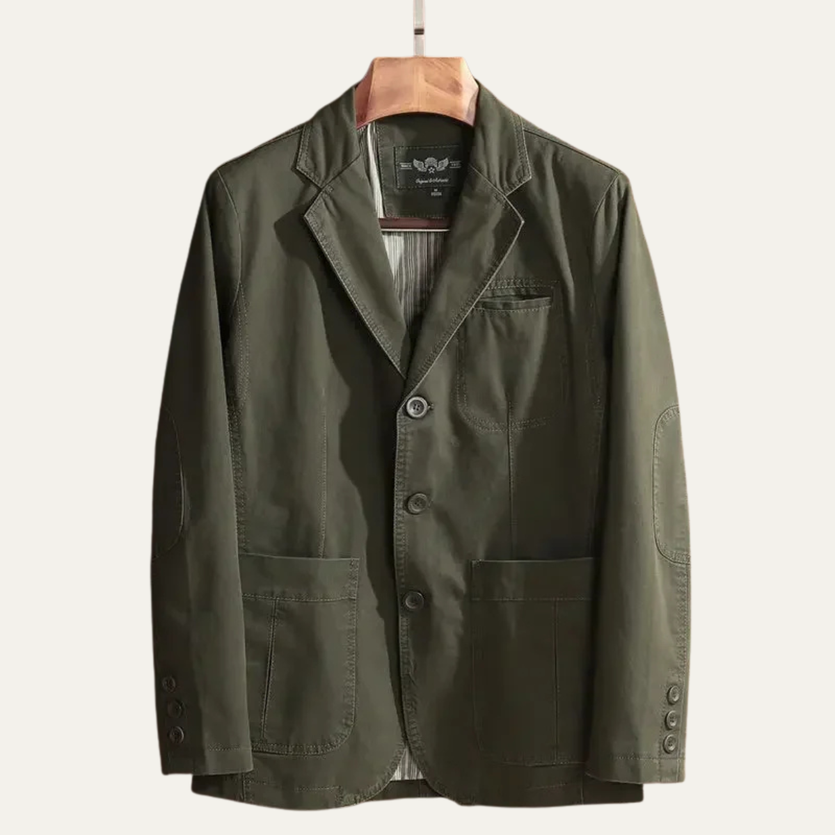 Men's lightweight blazer jacket with notched lapels, long sleeves and front pockets