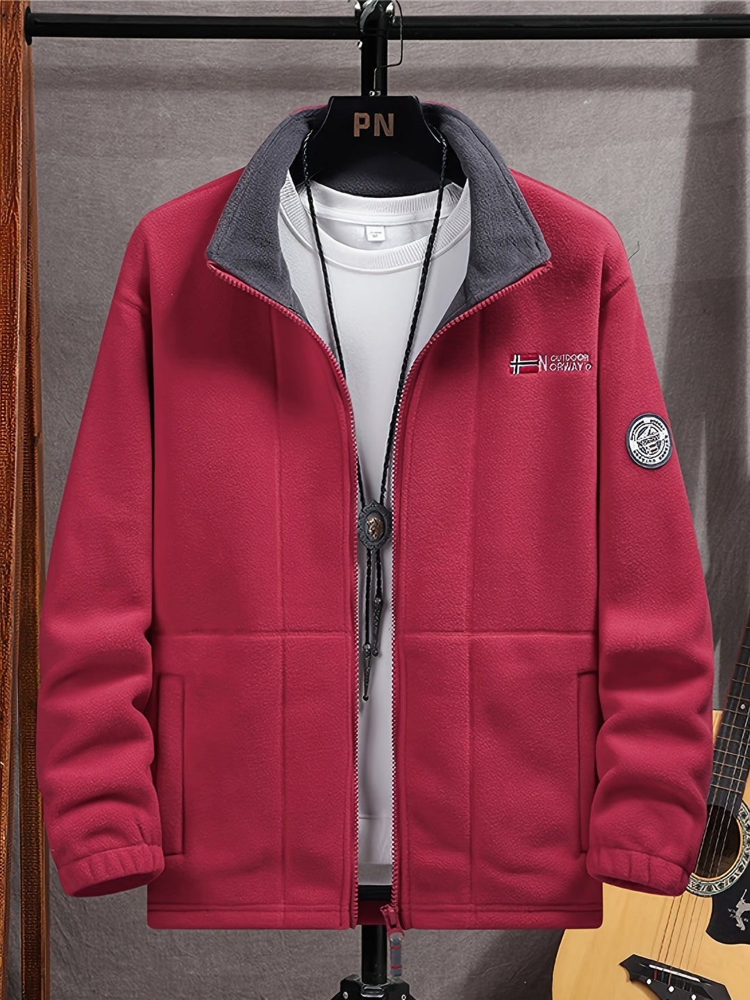 Men's textured fleece jacket with high collar and zipped pockets