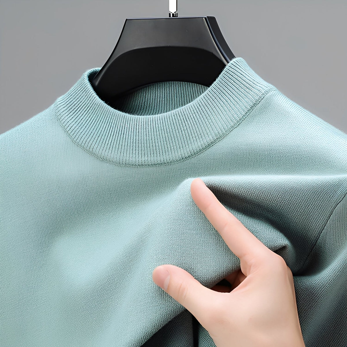 Men's plain mock neck jumper with ribbed collar and long sleeves