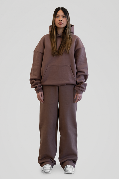 Brown long-sleeve pullover hoodie with hood and front kangaroo pocket