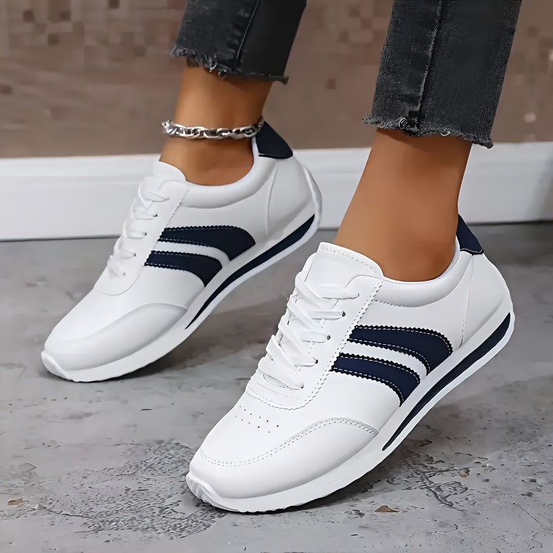 Unisex low-top casual sneakers with lace-up fronts