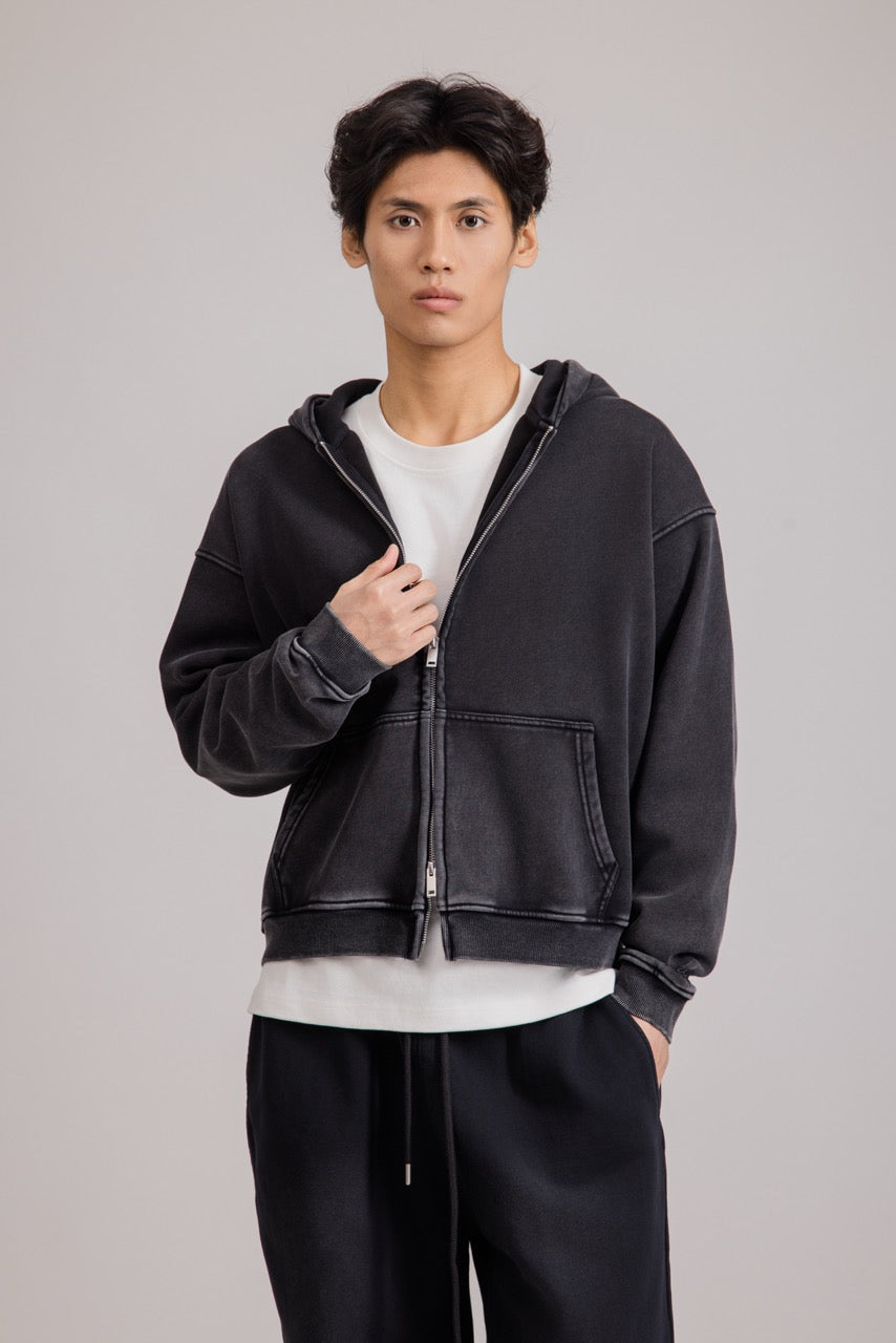 Linden zip jacket with a casual outerwear cut