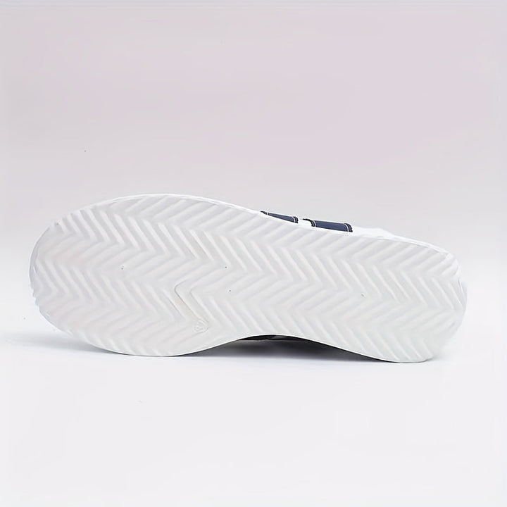 Unisex low-top casual sneakers with lace-up fronts