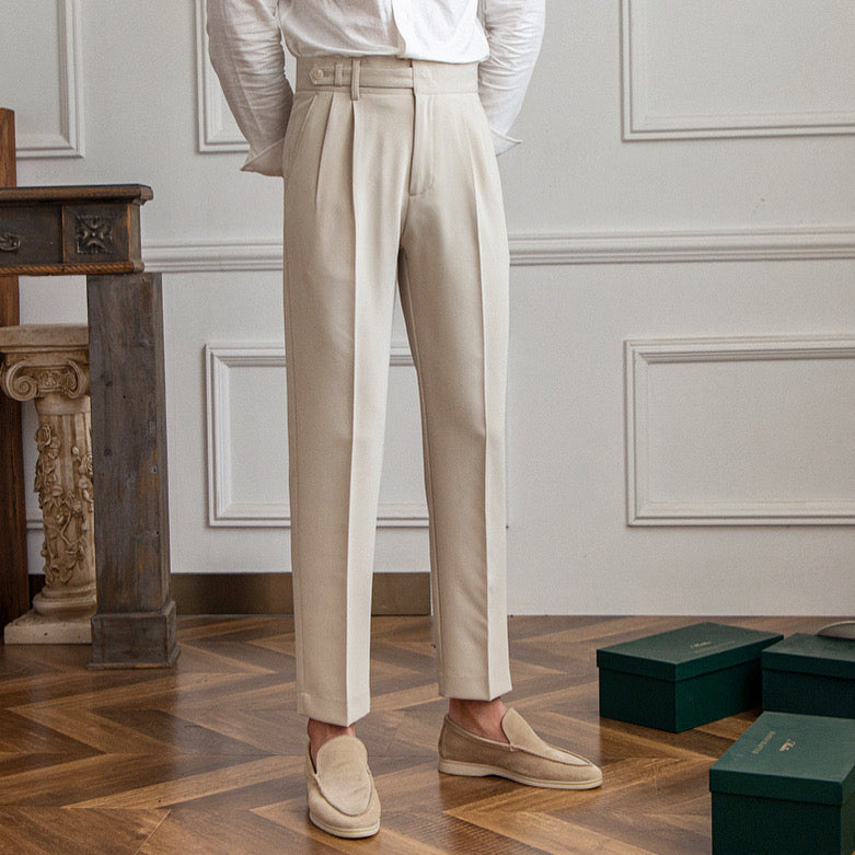 Old money style trousers