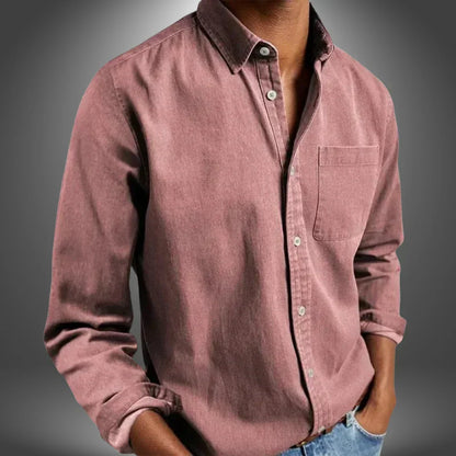 Men's long-sleeve button-down shirt with chest pocket