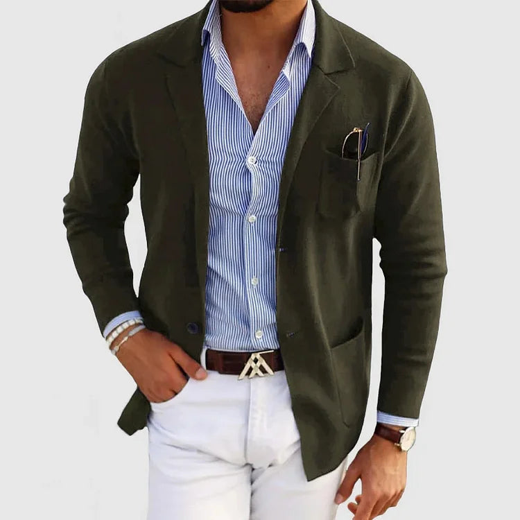Men's long-sleeve knit blazer with notched lapels and front pockets