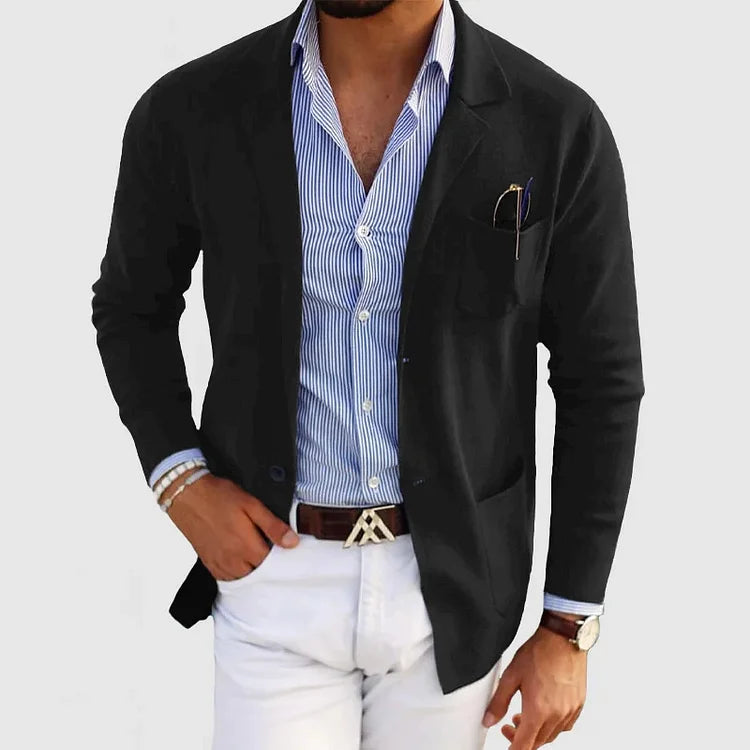 Men's long-sleeve knit blazer with notched lapels and front pockets
