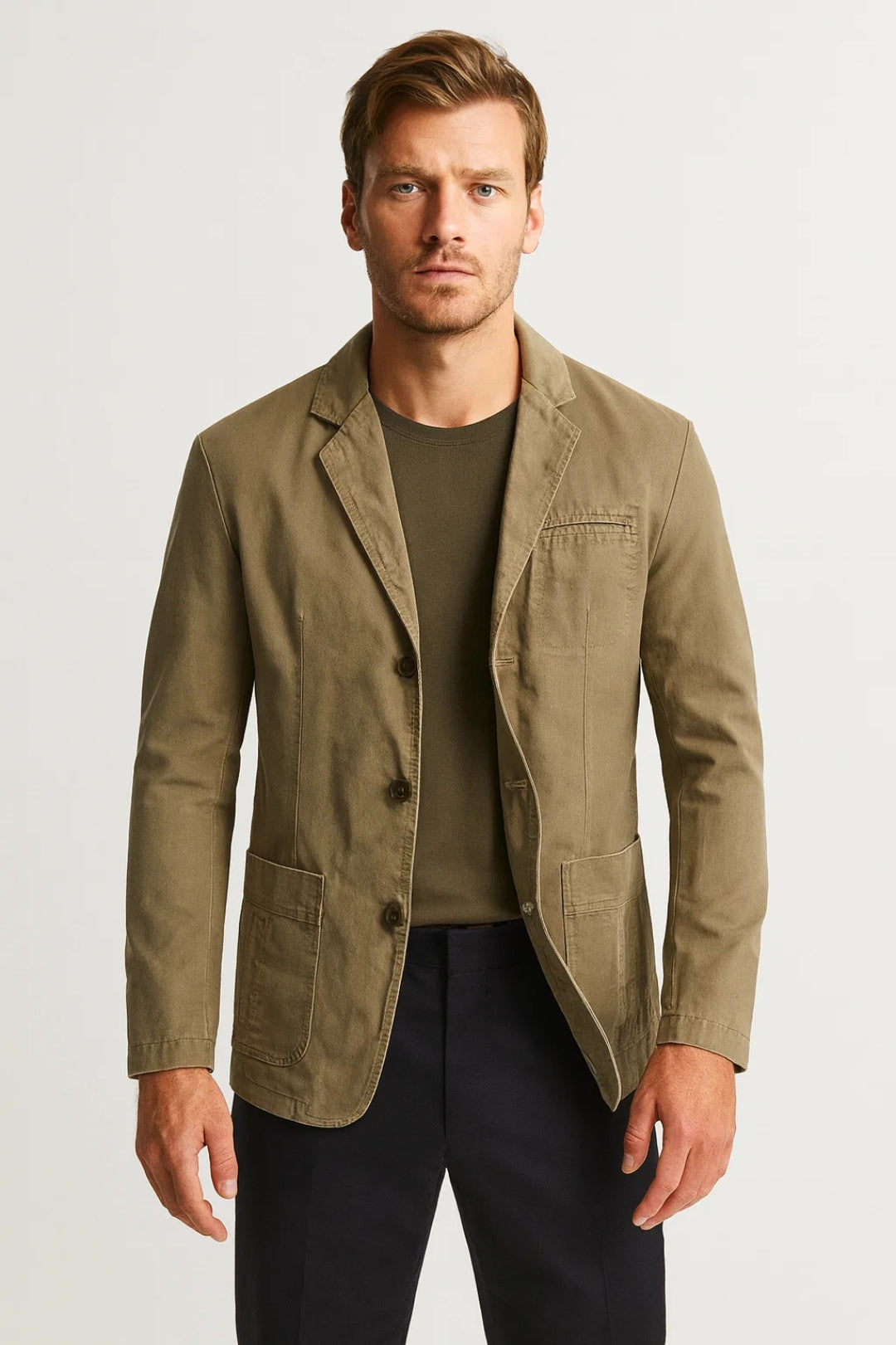 Men's blazer with notched lapels, button front and patch pockets