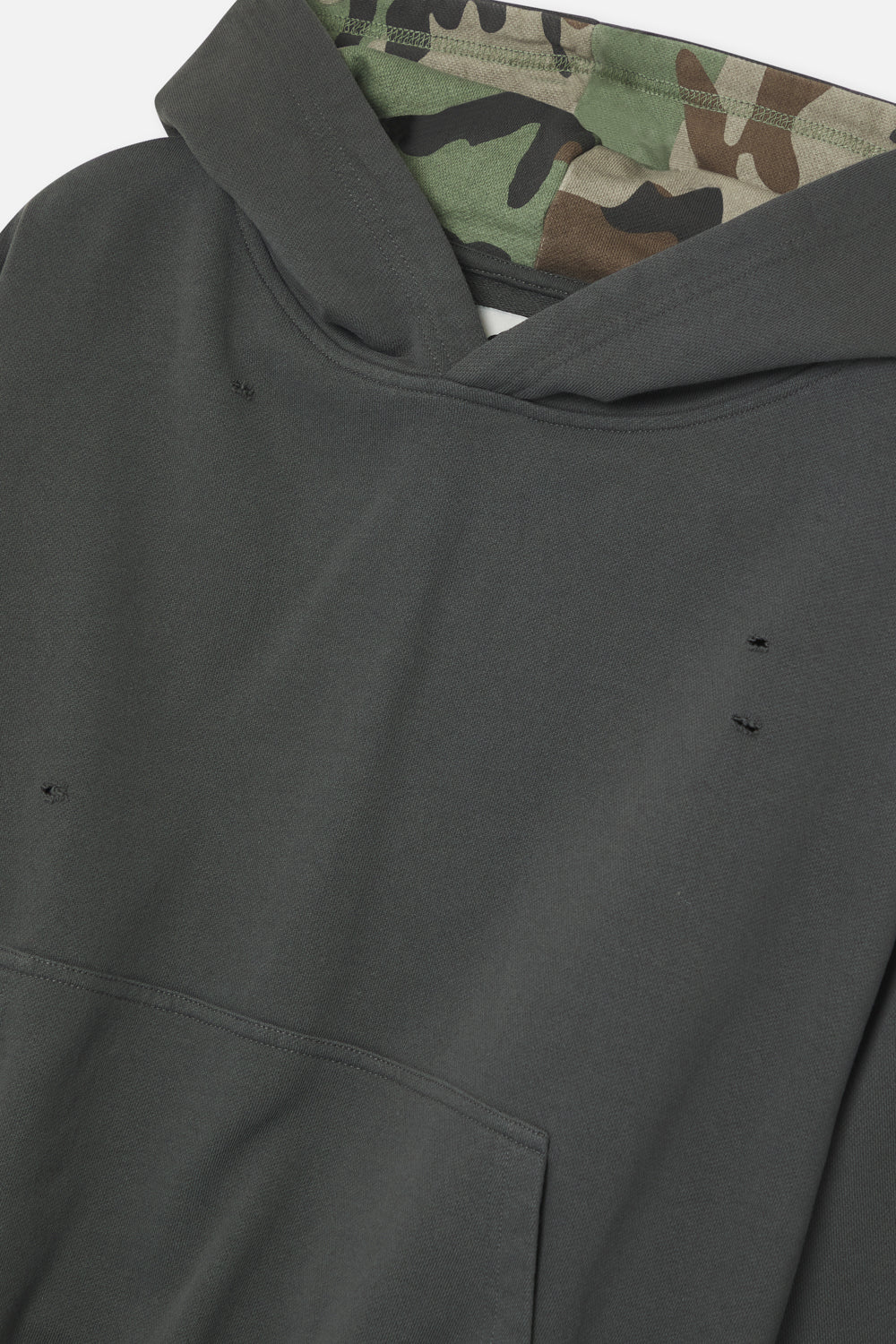 Distressed camouflage hoodie with hood, long sleeves and front pouch pocket