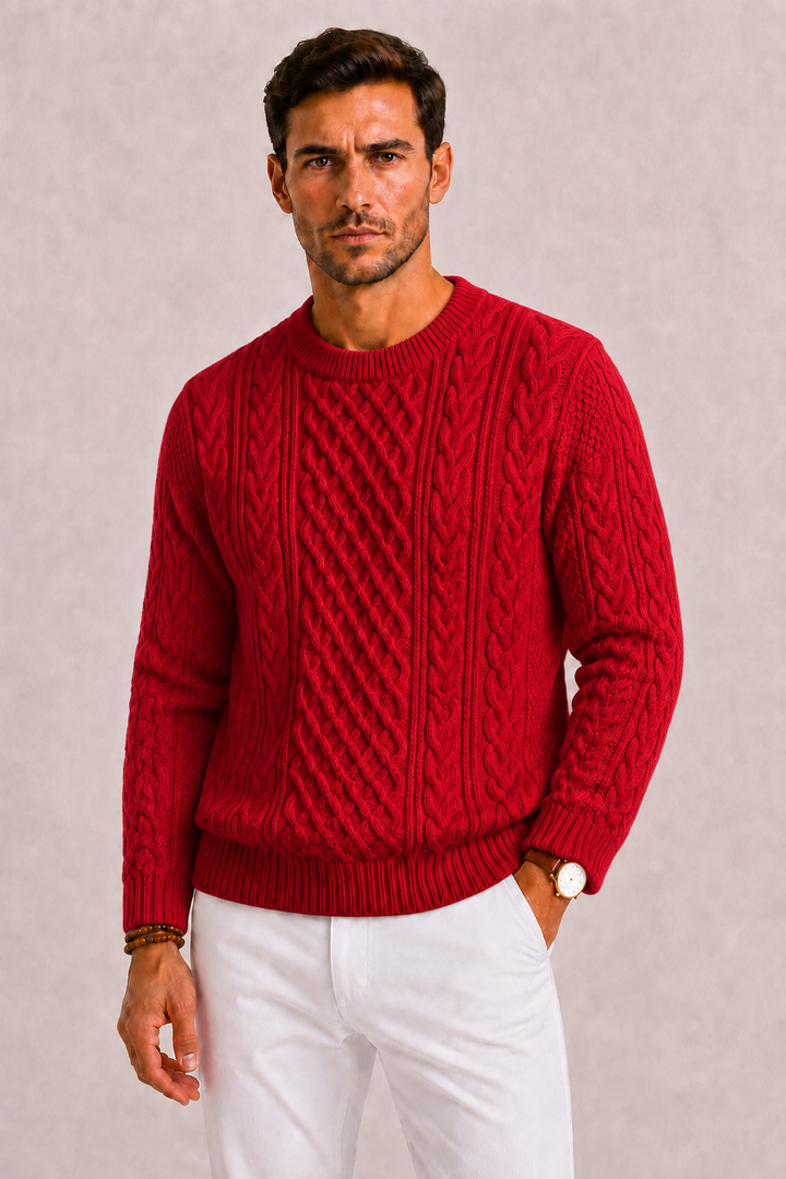Men's cable knit crew neck sweater with long sleeves