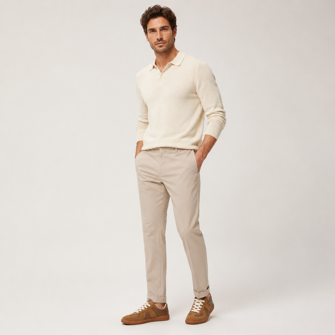 Men's low-top lace-up sneakers with contrast panel detailing