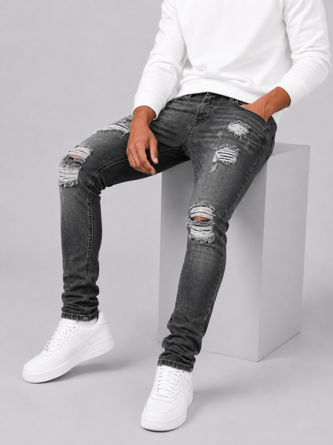 Men's Slim-Fit Ripped Jeans