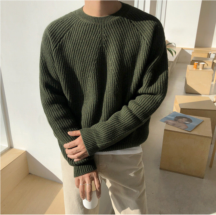 Men's ribbed crew neck sweater with long sleeves