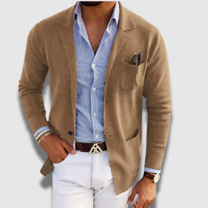 Men's tailored blazer with notched lapels, long sleeves and button fastening