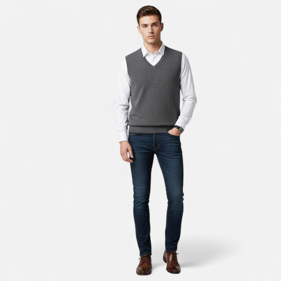 Men's sleeveless V-neck knitted jumper with ribbed trims