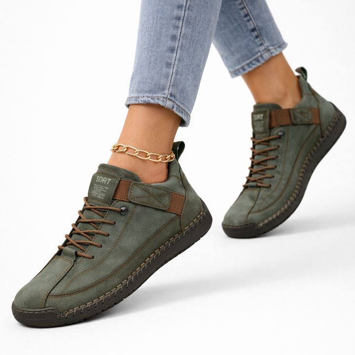 Low-top lace-up sneakers with contrast side panels