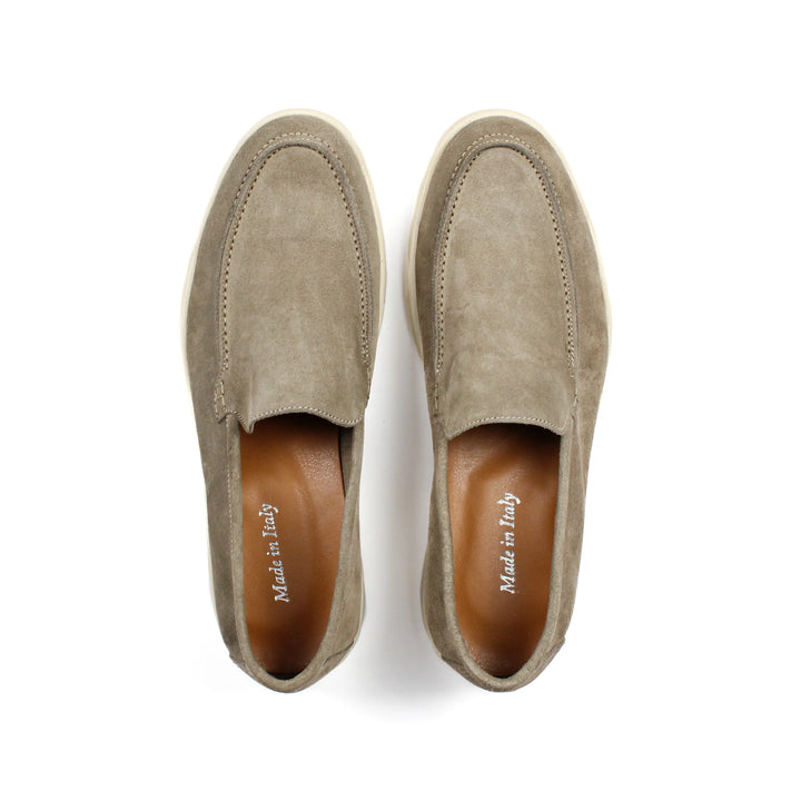 Men's beige moc toe slip-on loafers with low heel