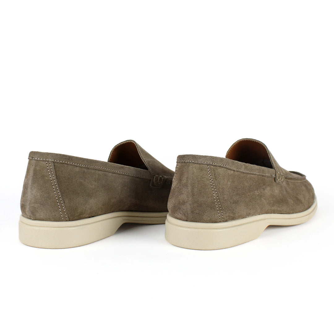 Men's beige moc toe slip-on loafers with low heel