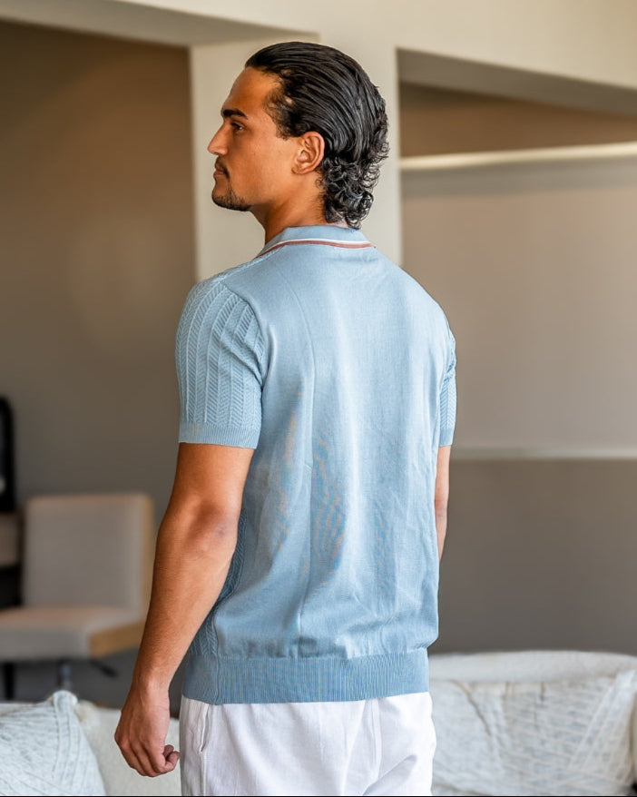 Men's short-sleeved ribbed knit polo shirt with contrast collar trim