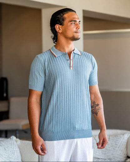 Men's short-sleeved ribbed knit polo shirt with contrast collar trim