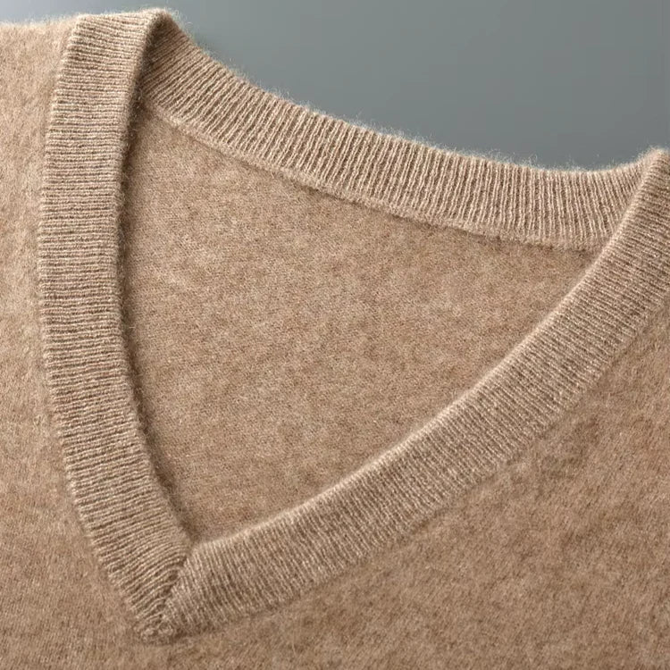 Men's sleeveless V-neck knitted sweater vest with ribbed trims