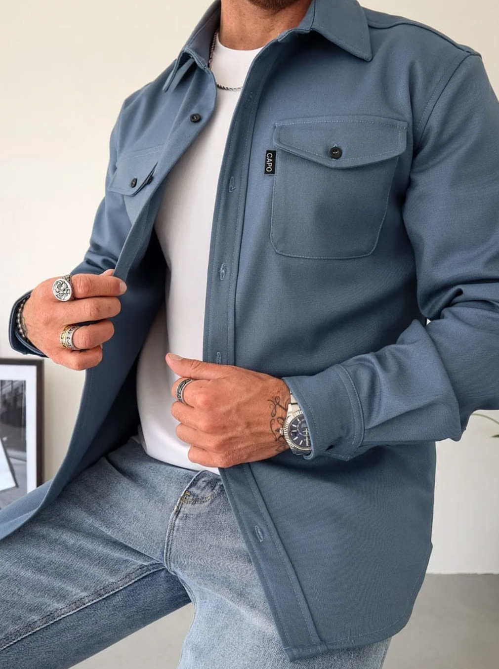 Men's long-sleeve utility shacket with shirt collar and buttoned chest pockets