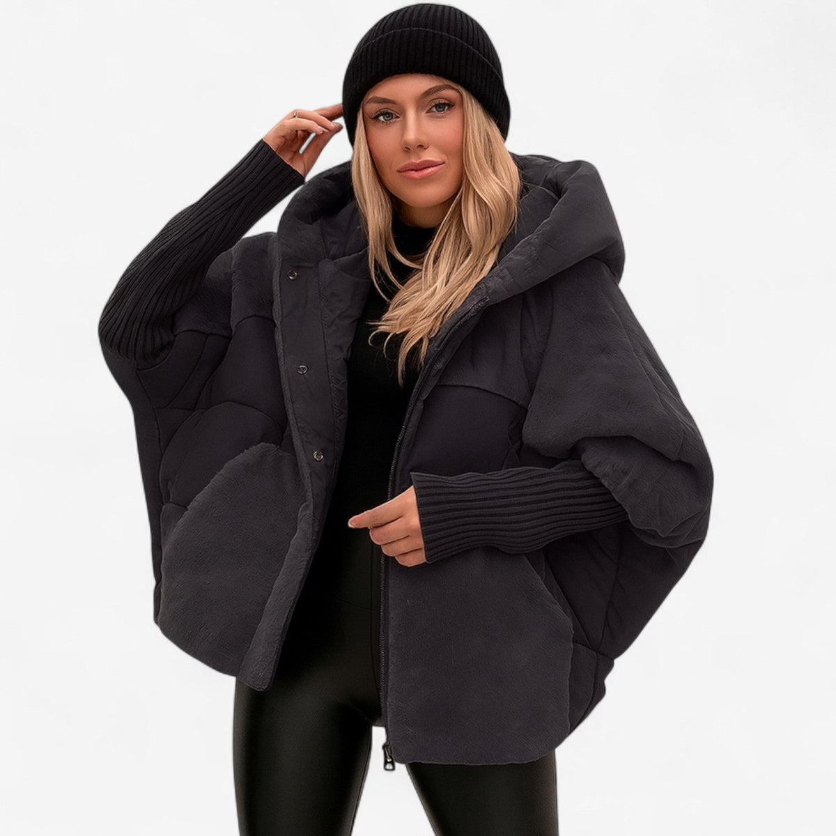 Women's oversized hooded quilted jacket with ribbed cuffs