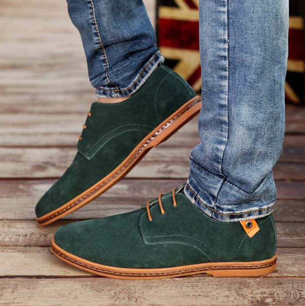 Men's textured lace-up derby shoe with low heel