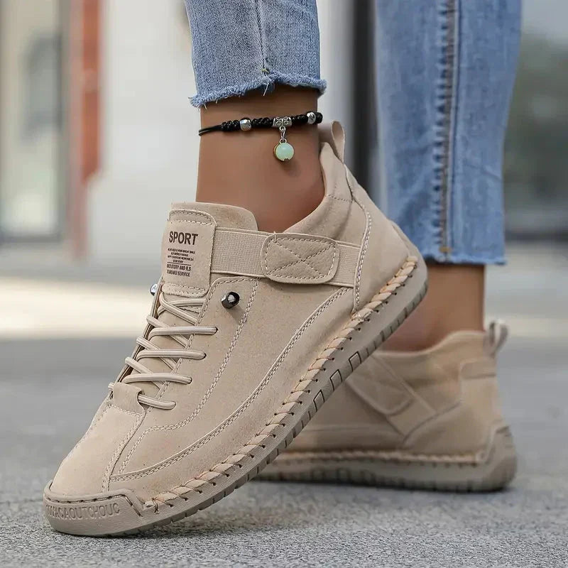 High top sneakers with laces, upper strap and contrast sole