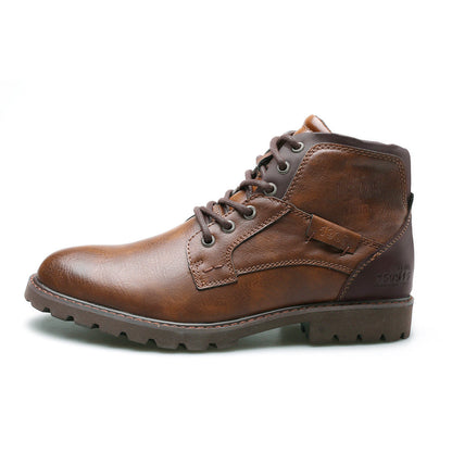 Men's lace-up ankle boots with round toes, panelled uppers and lugged soles