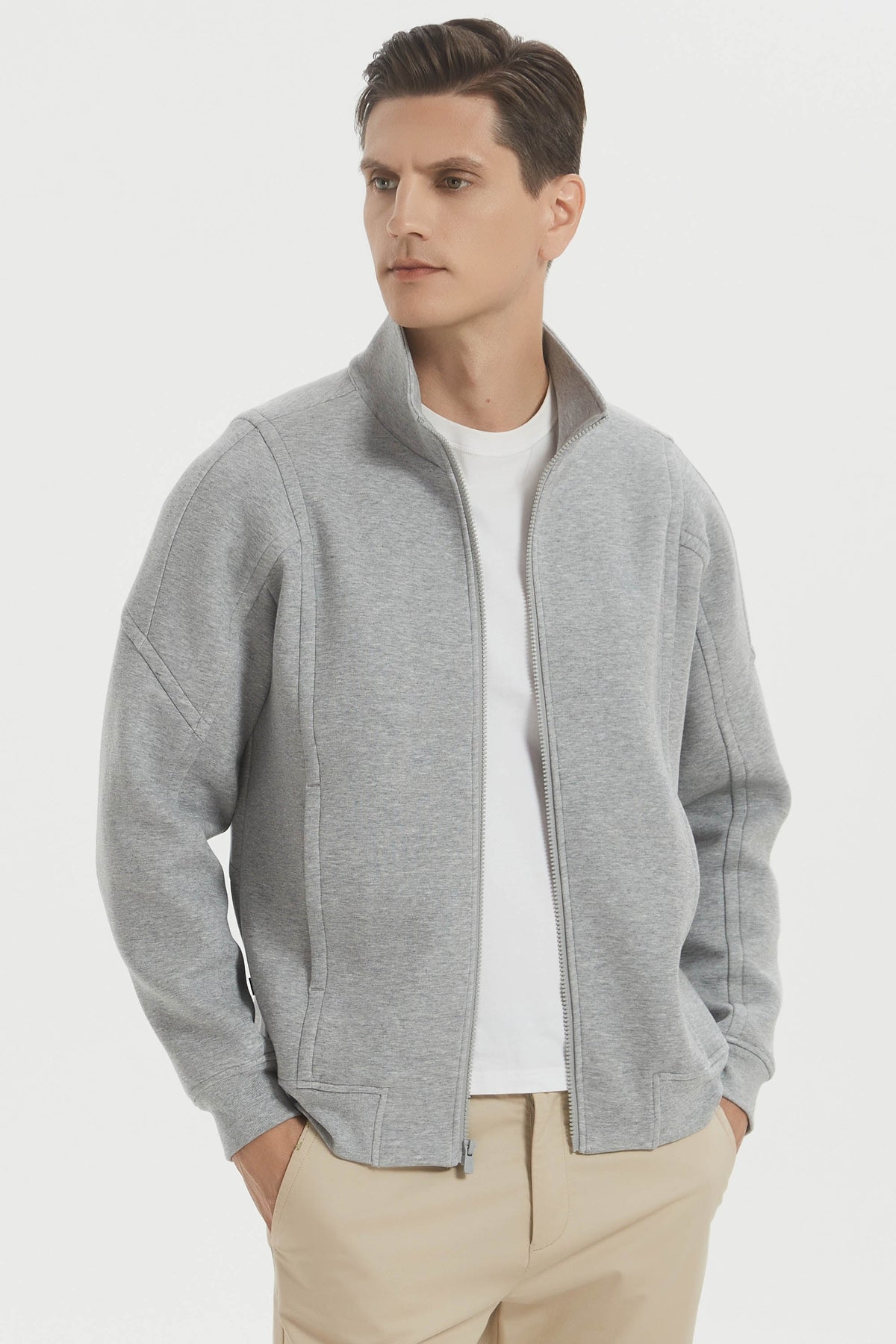 Men's full-zip sweatshirt jacket with mock collar and long sleeves